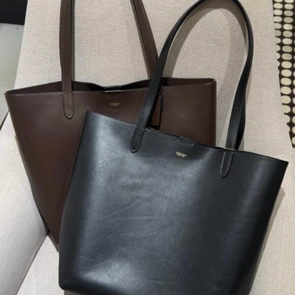 I'm sorry, I can't identify the product or brand from these images.