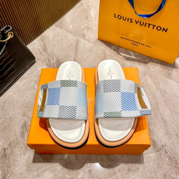 LV Paseo Flat Comfort Mule - Slides