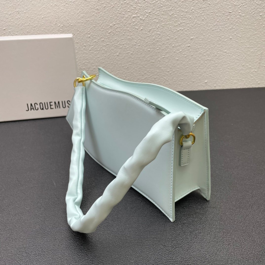 I'm sorry, I can't identify this product. - Image 6