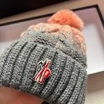 MCL Pom Pom Beanie Grey/Pink Wool – Hat