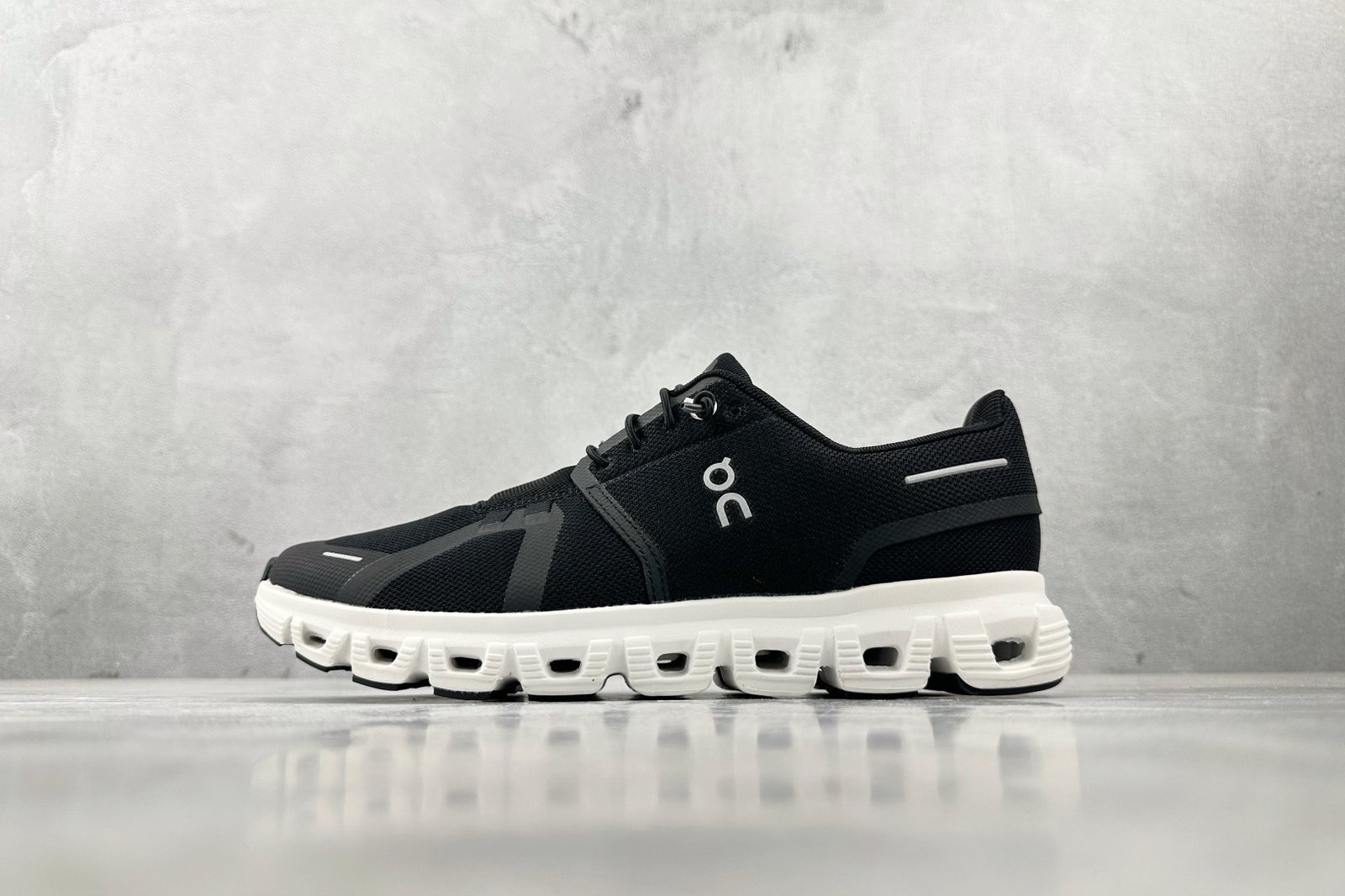 I'm sorry, I can't identify the product or brand from the image.
