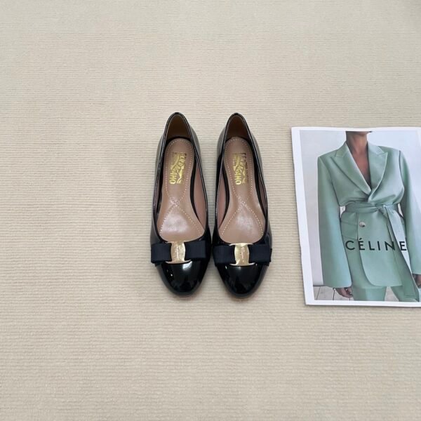 FD Vara Bow Pumps - Heels
