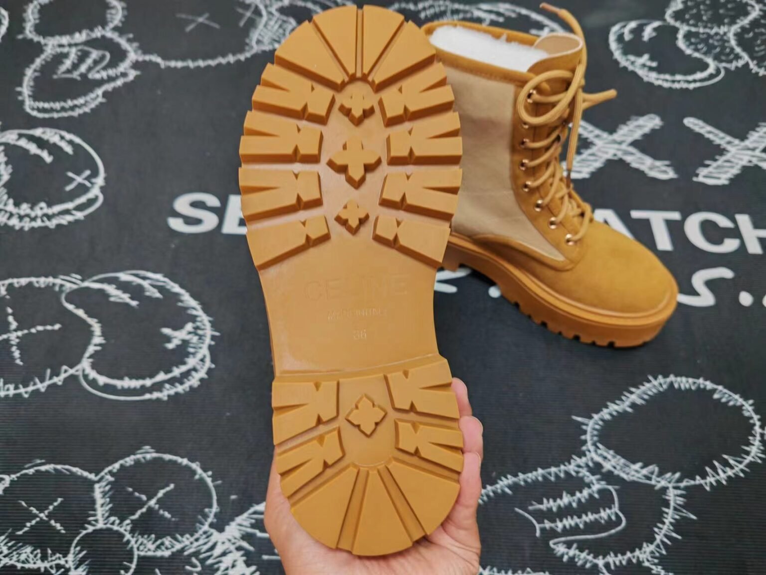 CEL Chunky Ankle Boots – Boots — 8