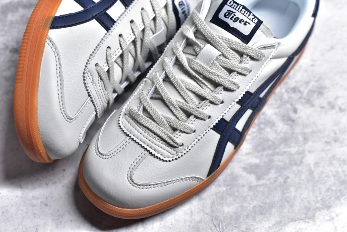 NK Mexico 66 White/Navy – Sneakers — 8