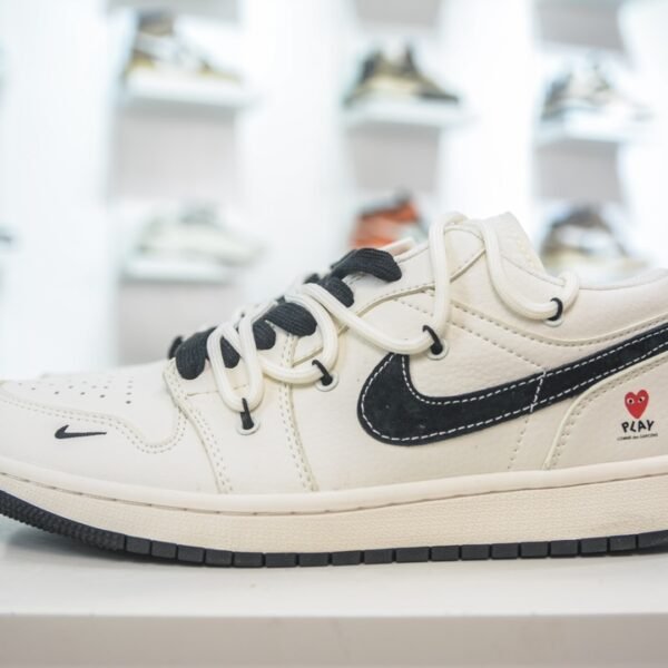NK Air Jordan 1 Low OG SP x Travis Scott x Fragment - Sneakers