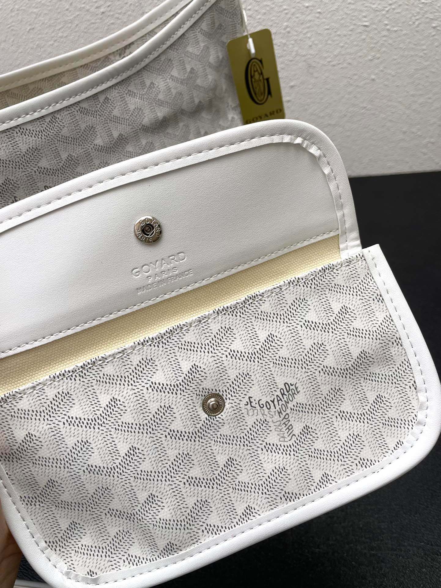 GYD Artois PM 42cm White GYDine Canvas - Bag - Image 8