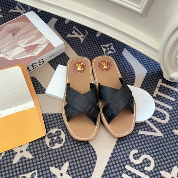 LV Paseo Flat Comfort Mule - Slides