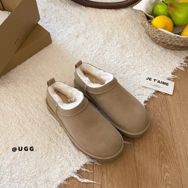 UGG Classic Ultra Mini - Boots