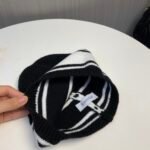 MCL Logo Beanie Black/White – Cappello