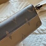 LV OnTheGo PM Reverse Monogram – Bag
