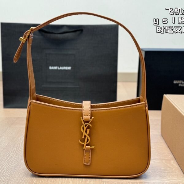 YSL Le 5 à 7 Hobo - Bag