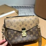 LV Pochette Metis Monogram – Bag