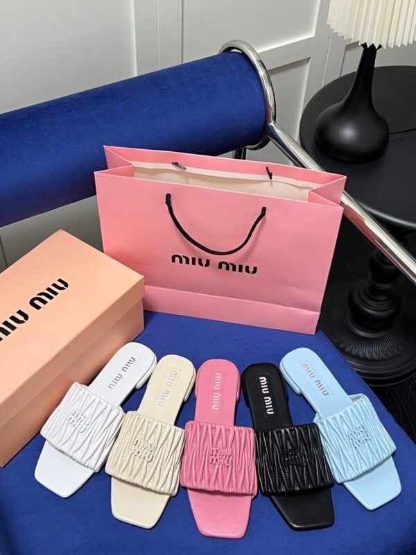 MIU Matelassé Nappa Leather Slides – Slides