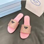 PR Triangle Logo Slides – Slide – Rosso