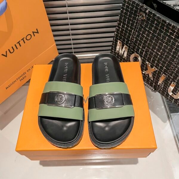 LV Waterfront - Slides