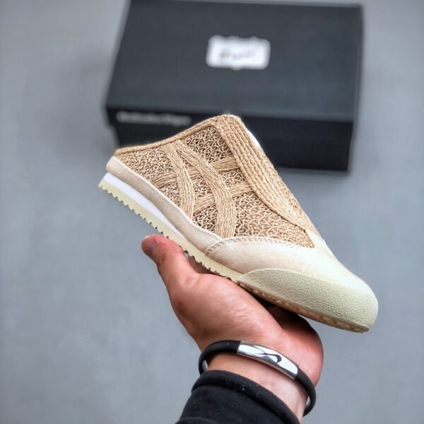 ``` 
NK Mexico 66 Sabot - Sneakers
```