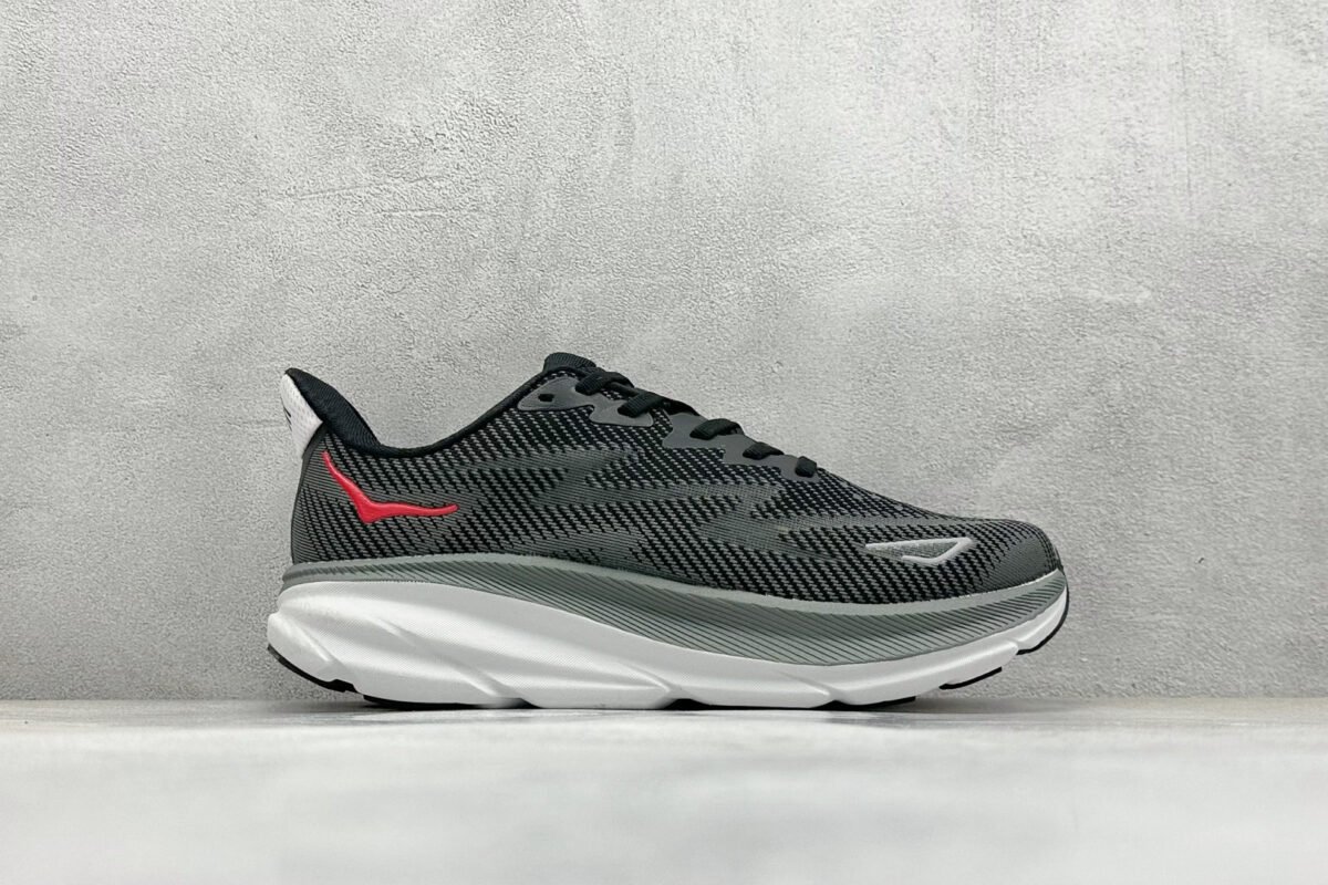 HK Bondi 8 – Sneakers – Red — 2
