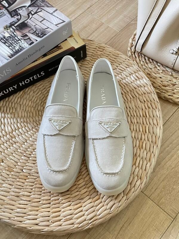 PR Logo Plaque Loafers – Shoes