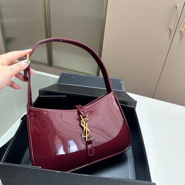 YSL Le 5 à 7 - Bag