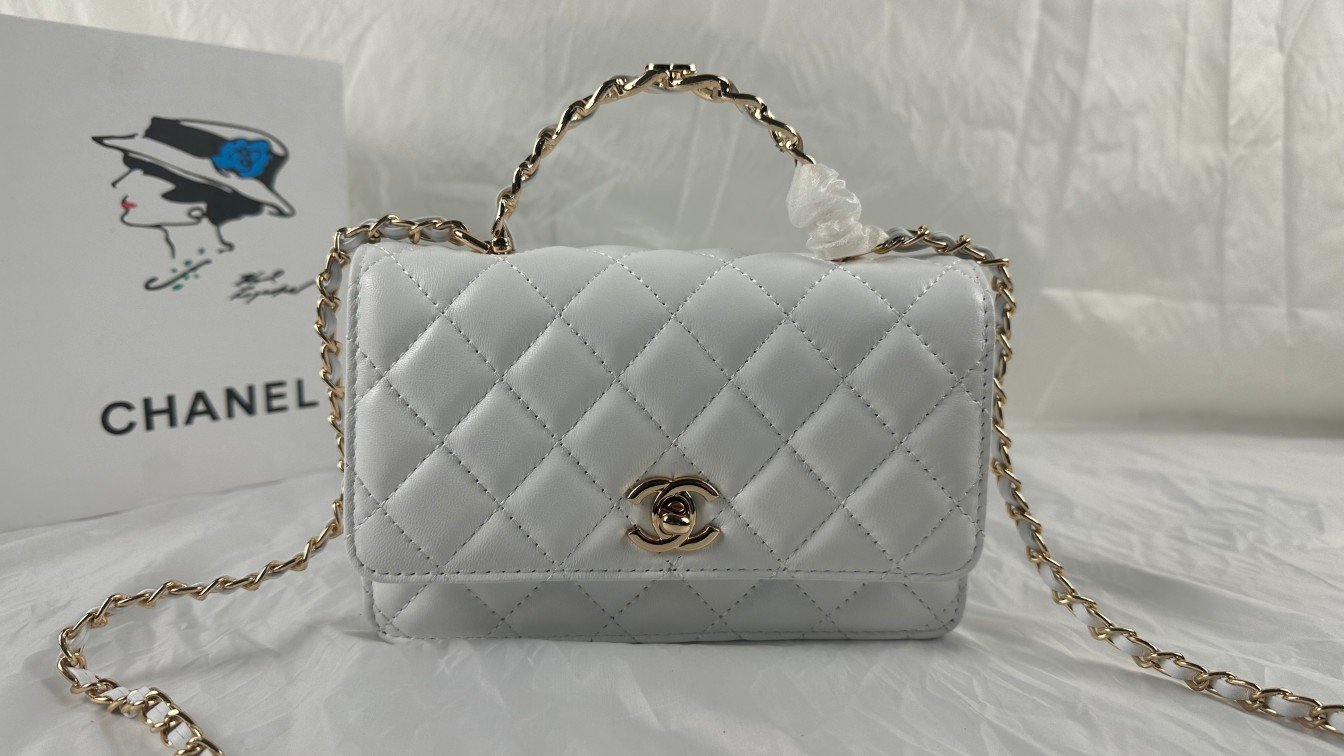 CC Classic Flap Small Lambskin - Bag - Image 3