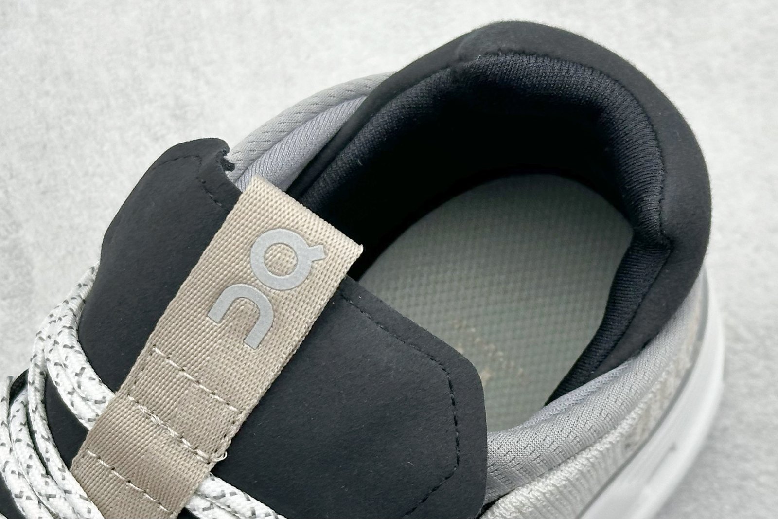 I'm sorry, I can't identify the product or brand from the images. - Image 8