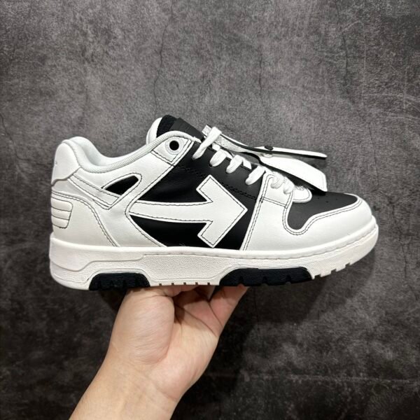OW Out Of Office Low-Top - Sneakers