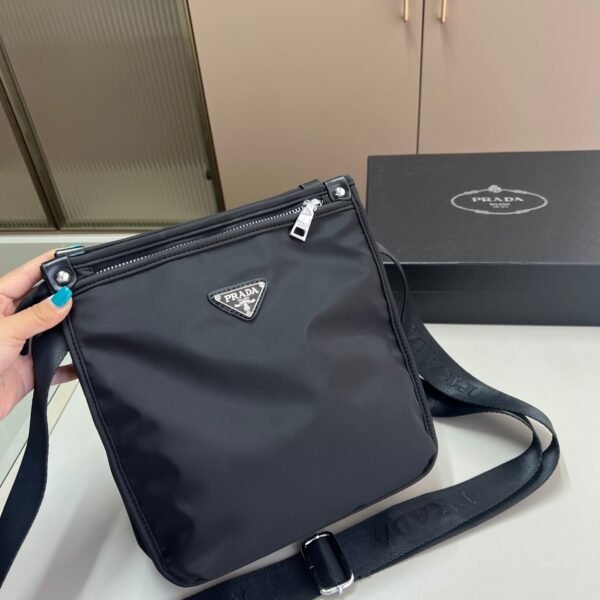 PR Re-Nylon Messenger - Bag