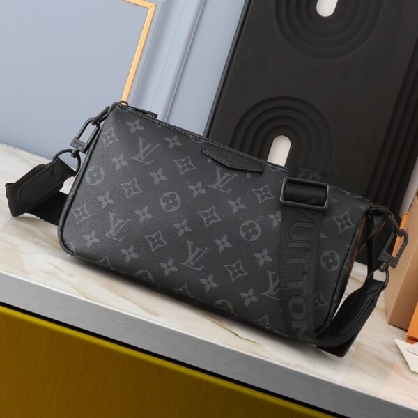 LV Outdoor Messenger - Bag