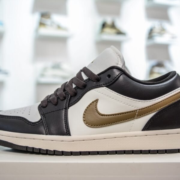 NK Air Jordan 1 Low OG - Sneakers