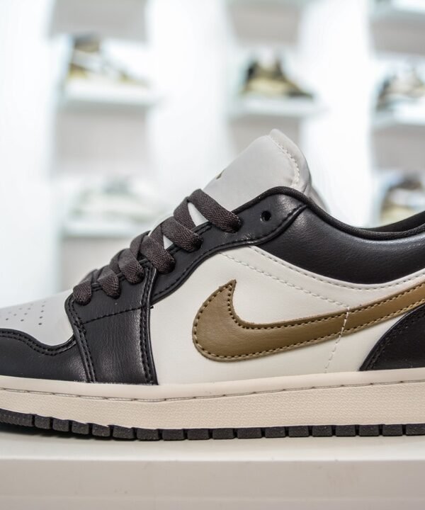 NK Air Jordan 1 Low OG – Baskets – Marron