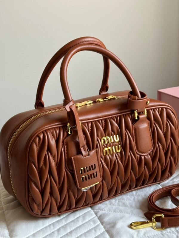 MIU Matelassé Bowling Bag Brown Leather – Borsa