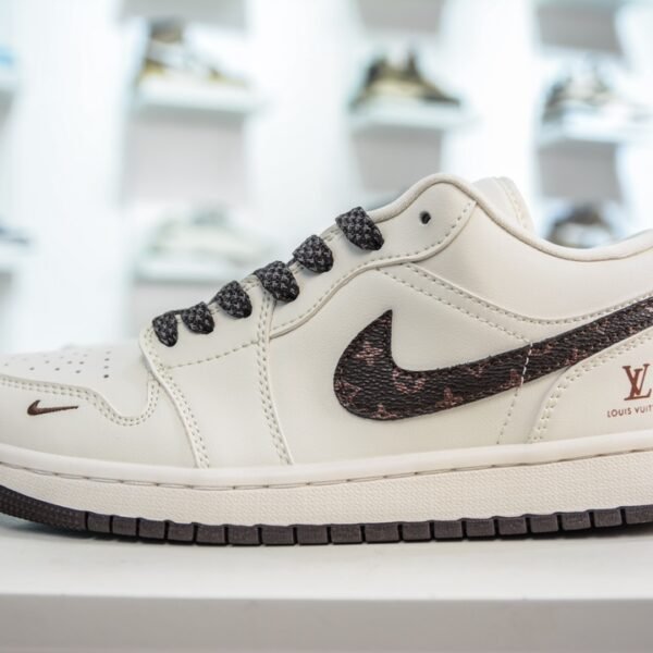 NK Air Jordan 1 Low x LV - Sneakers