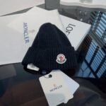 MCL Logo Beanie Black Wool – Hat – Red