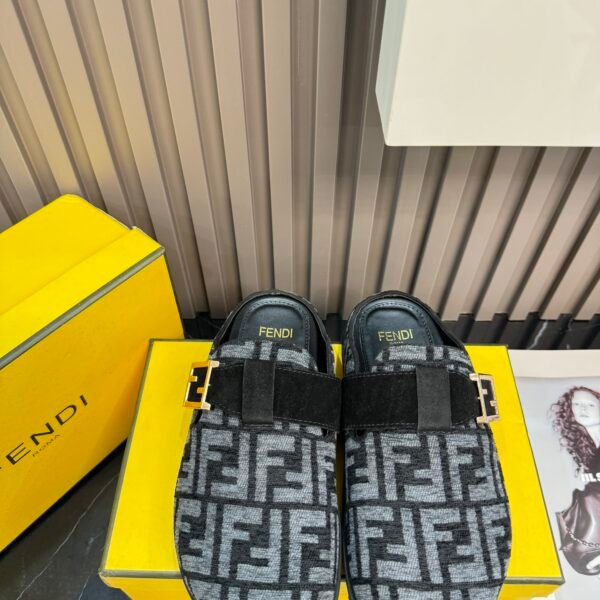 FD FF Logo Fur Slippers - Shoes
