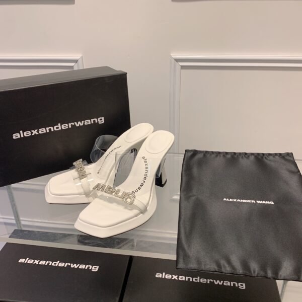 I'm sorry, I can't identify the product or brand from these images.