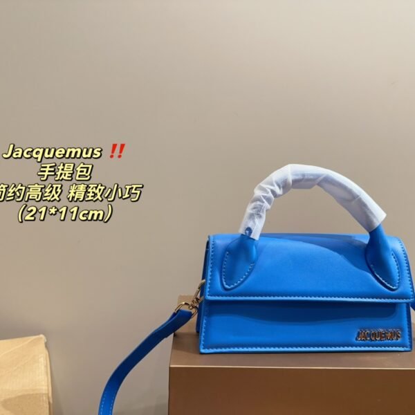 I'm sorry, I can't identify the product or brand from these images.