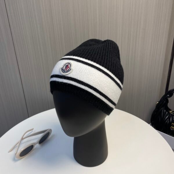 MCL Logo Beanie Black/White - Hat