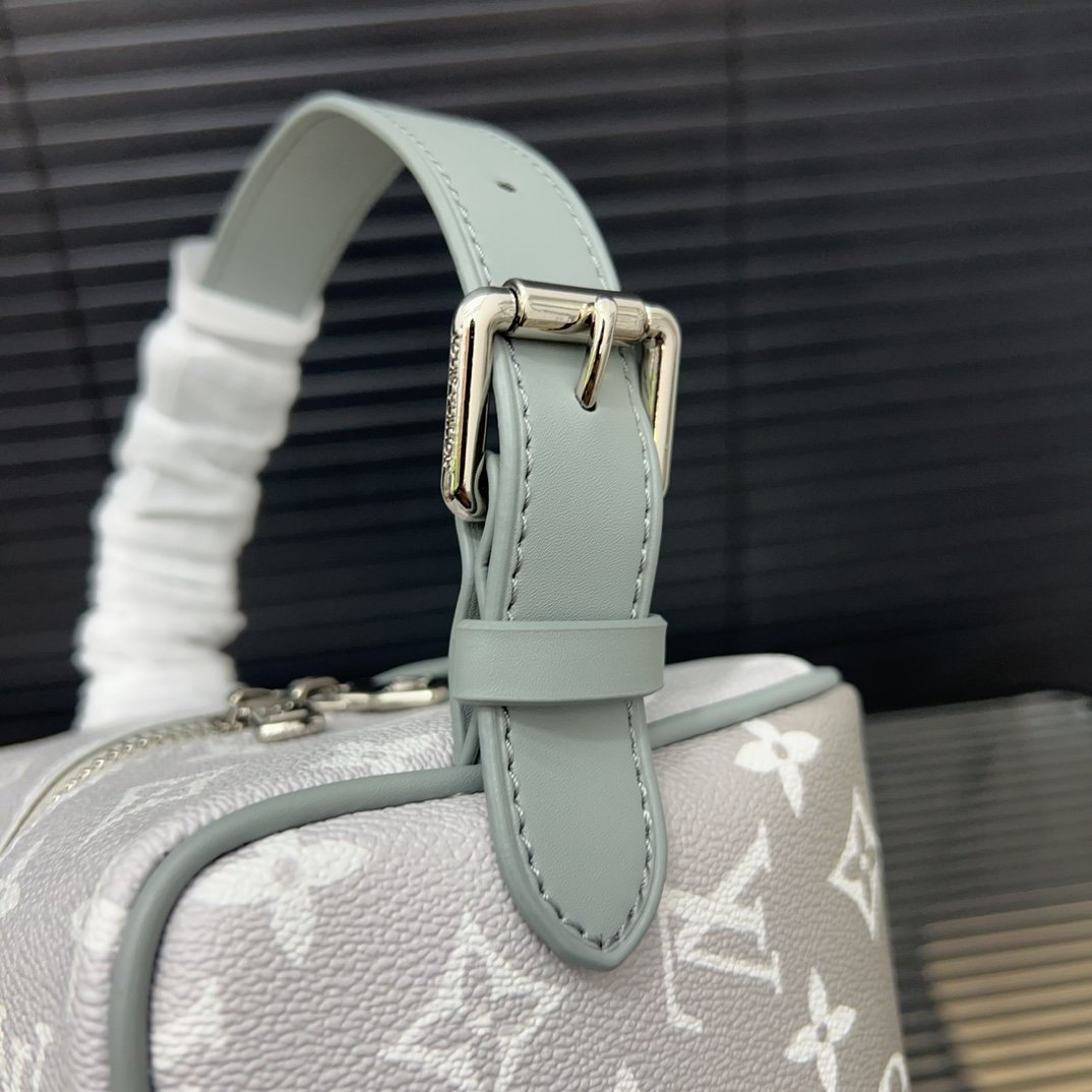 LV Soft Trunk Monogram Eclipse Reverse - Bag - Image 6