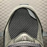 NB 2002R – Sneakers